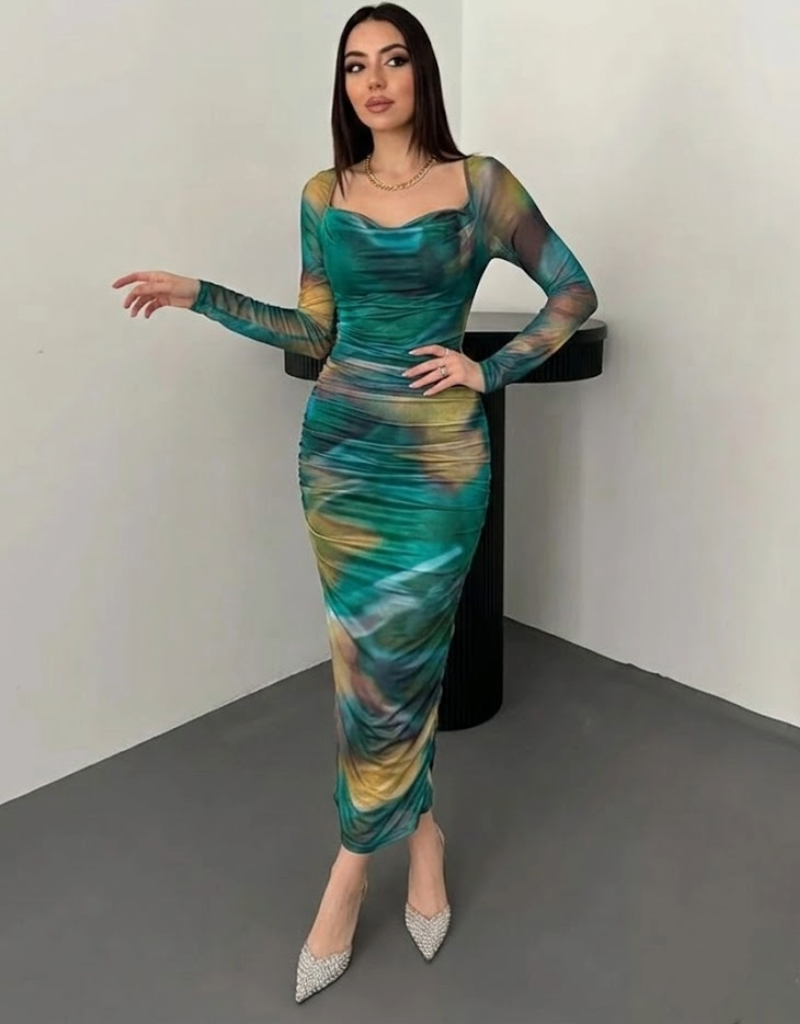 Haljina Maxi sa Tie-Dye Drapiranim Ovratom i Nabranim Detaljima za Žene