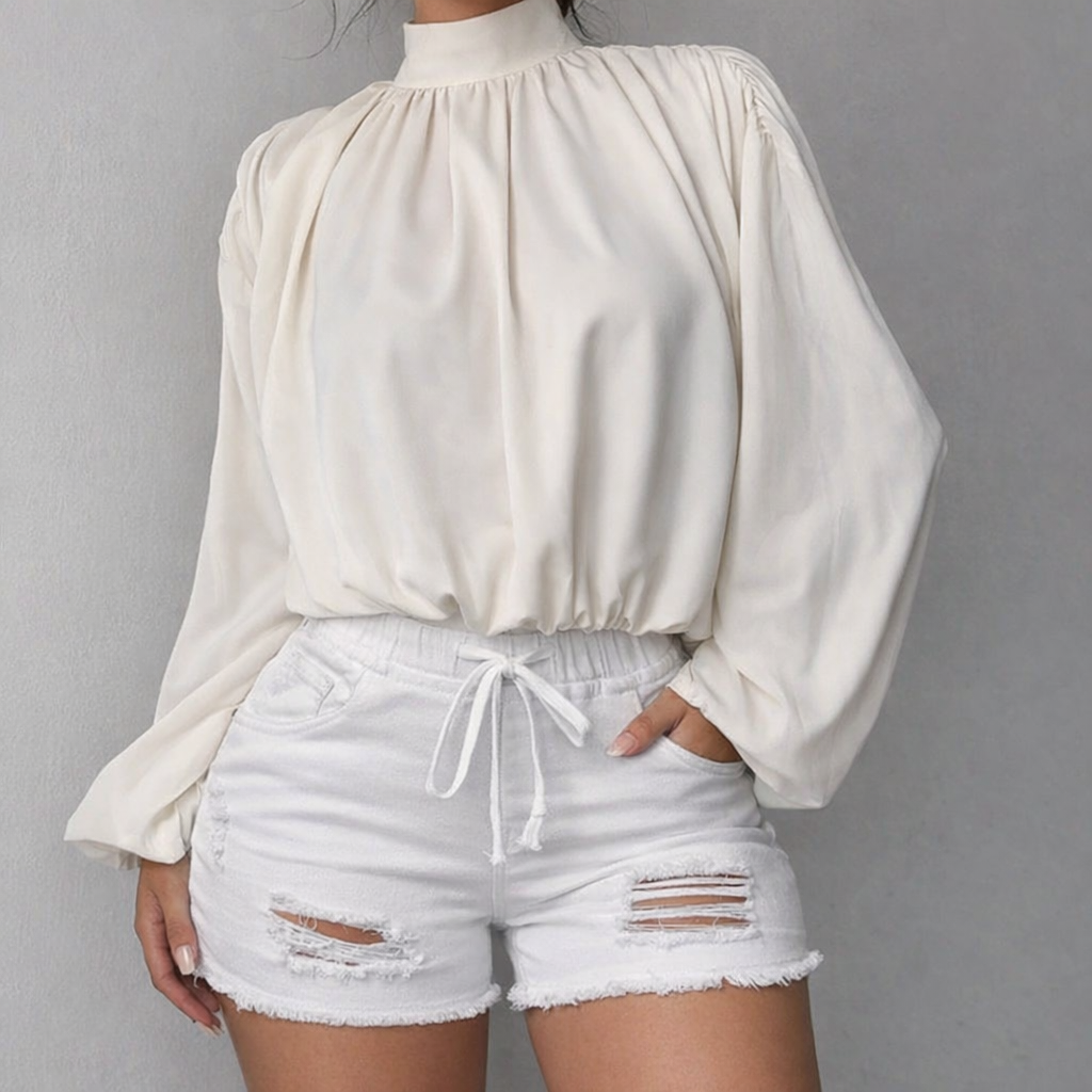 Duge ženske jednostavne modne traper šorceve, prikladne za ljeto