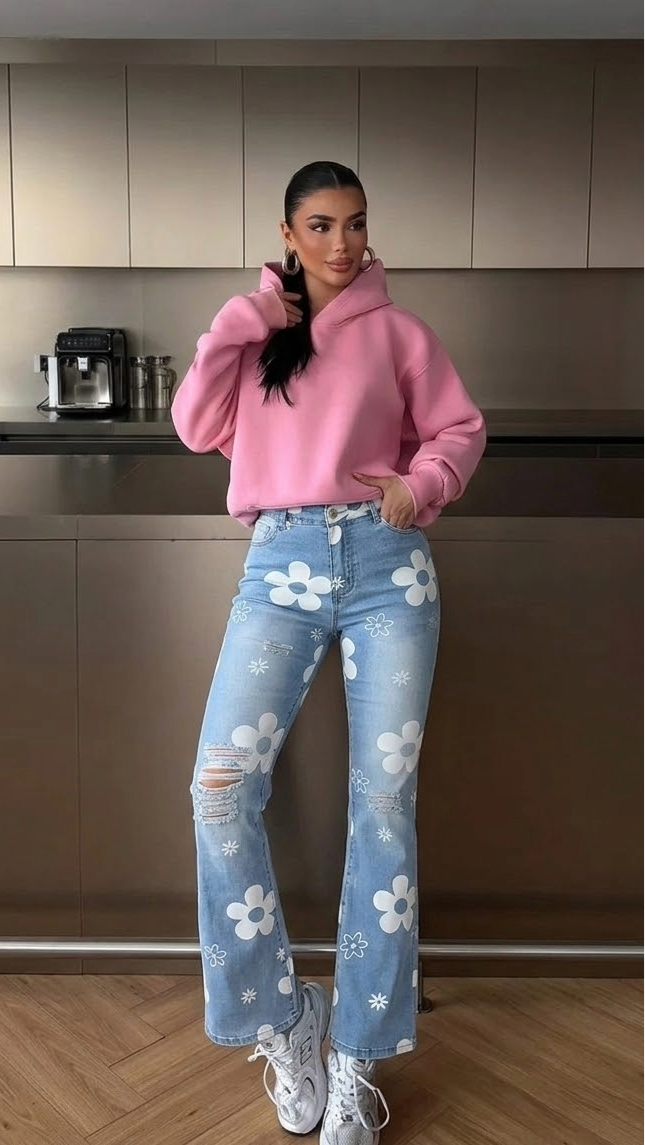 Ženske traperice s visokim strukom, cvjetni uzorak, izrezane i poderane, bootcut dizajn